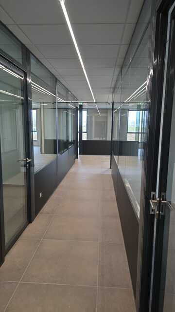 installation cloison chantier Aerometal